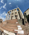 SX30511-28 Temple of Antoninus and Faustina.jpg